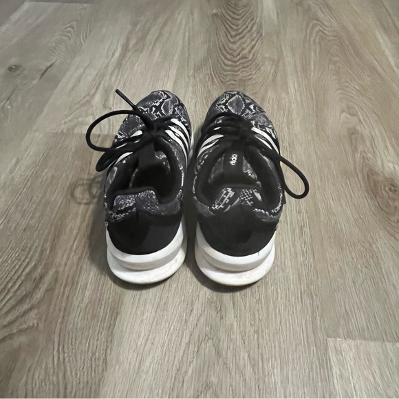 Women's Adidas Black & White Snake Print Patterned Running Shoes - Picture 5 of 11